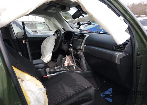 2022 Toyota 4Runner Trail Special Edition z USA, uszkodzony, nr VIN JTETU5JR9N6071841